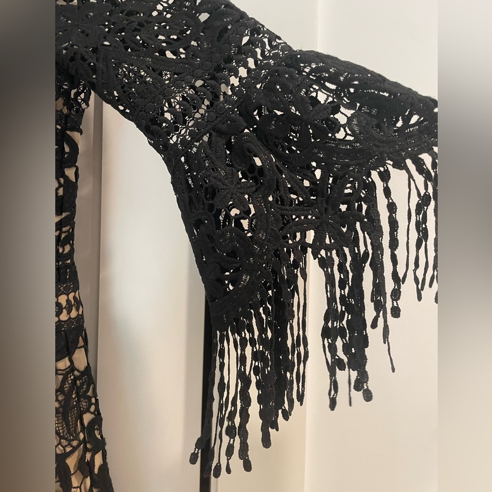 Saylor Romper - Picture 2 of 4